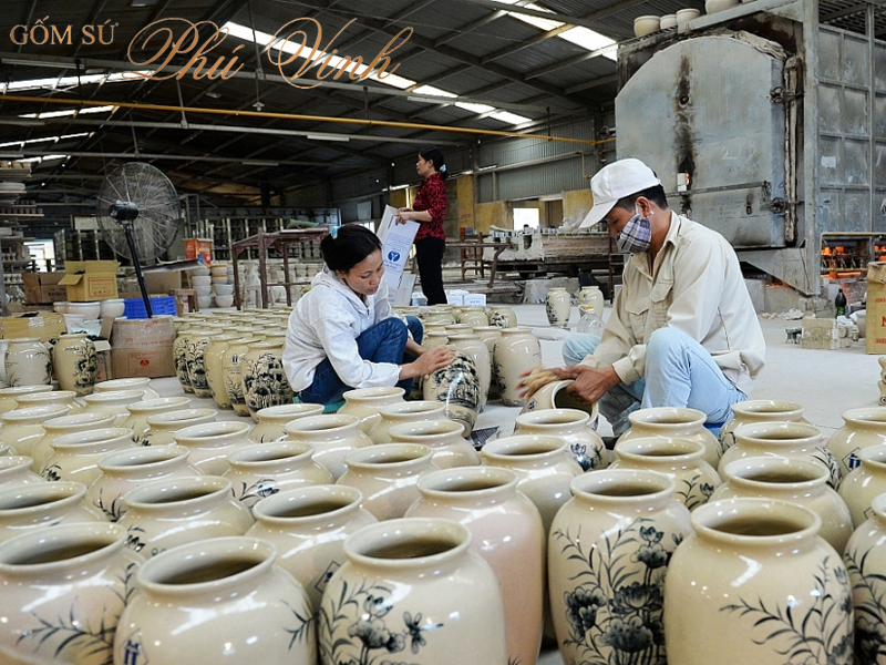 Chương 4: Làng gốm Bát Tràng thời hiện đại và công ty Phú Vinh thành lập